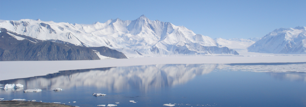 Un gran cañón escondido bajo el hielo de la Antártida