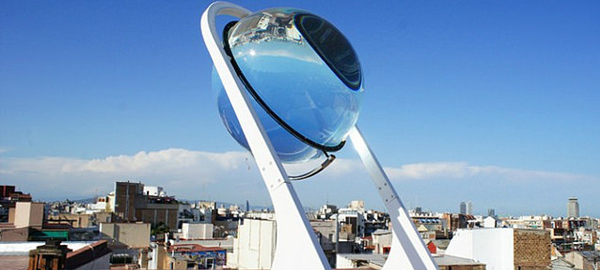 Una esfera llena de agua se convierte en una eficiente fuente de energía solar