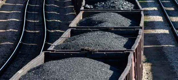 Según Greenpeace, la industria del carbón priva del agua a los humanos