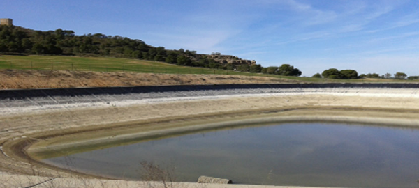 SUEZ Water Spain se encarga del mantenimiento de una balsa de riego en Zaragoza