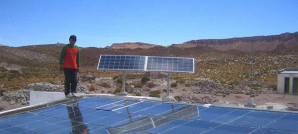 Se consigue abastecer con energía solar el 100% de un poblado argentino