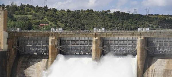 El aumento de los caudales de agua eleva la producción hidroeléctrica