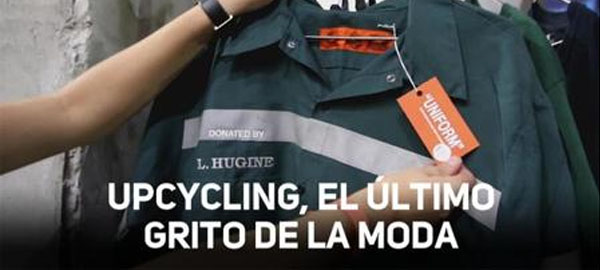 Un diseñador neoyorquino recicla uniformes de recolectores de basura para contribuir al medio ambiente