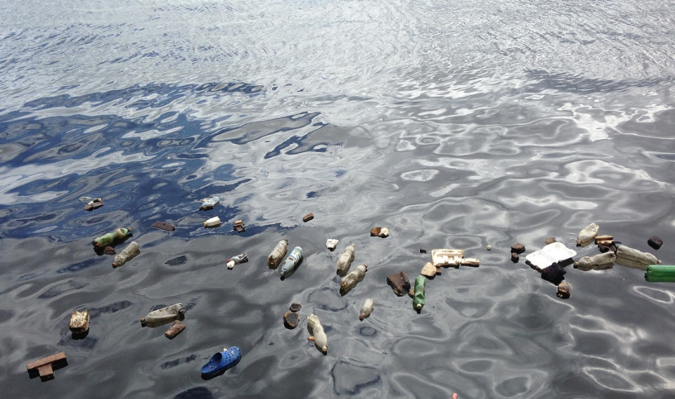 Se multiplica por diez el plástico en el Atlántico Norte desde el año 2000